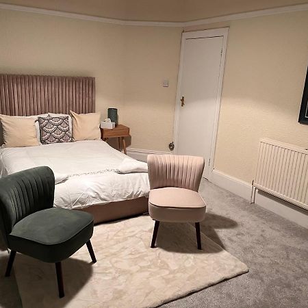 Luxury Cosy Retreat Apt ลอนดอน ภายนอก รูปภาพ