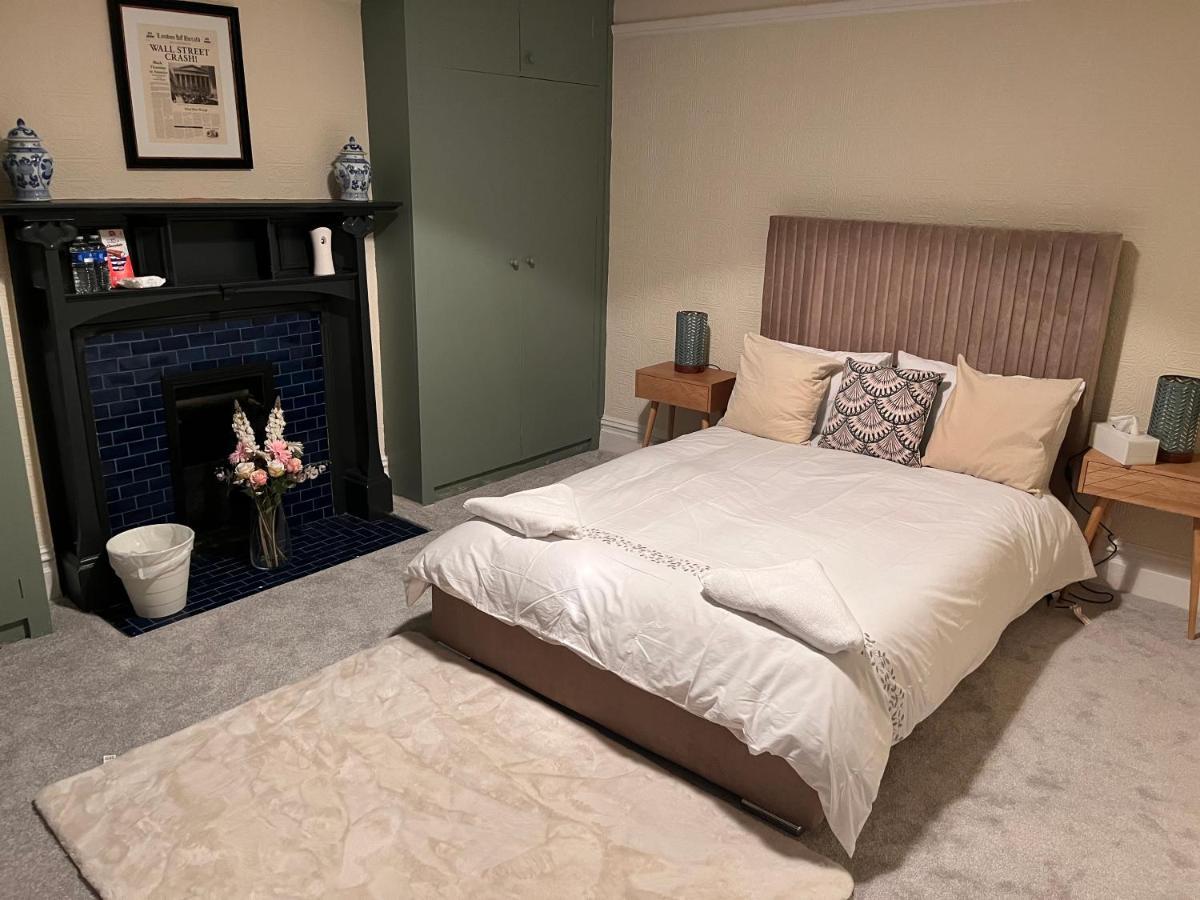 Luxury Cosy Retreat Apt ลอนดอน ภายนอก รูปภาพ