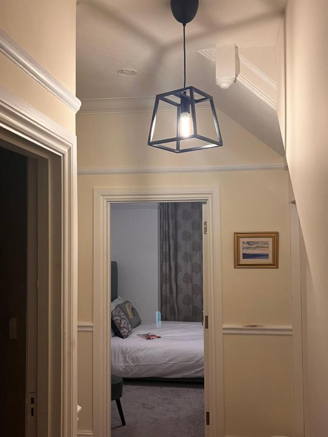 Luxury Cosy Retreat Apt ลอนดอน ภายนอก รูปภาพ